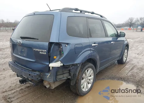 2013 Subaru Forester 2.5X Premium z USA, uszkodzony, nr VIN JF2SHADC4DH432966